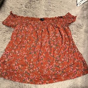 American eagle flowy off the shoulder top